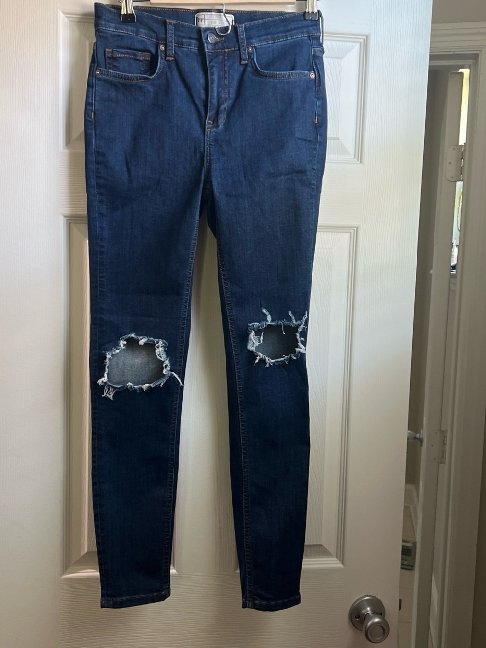 Free People Indigo Ripped Knee Skinny Jeans